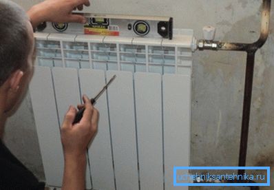 La posizione dell'elemento deve essere controllata per livello. La posizione dell'elemento deve essere controllata per livello.