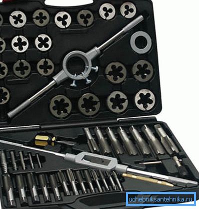 Ricorda che più attrezzature hai, più compiti complessi sarai in grado di risolvere. Pertanto, ti consigliamo di ottenere un set completo Ricorda che più attrezzature hai, più compiti complessi sarai in grado di risolvere. Pertanto, ti consigliamo di ottenere un set completo