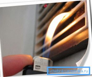 Il comportamento della fiamma parla della ventilazione funzionante. Il comportamento della fiamma parla della ventilazione funzionante.
