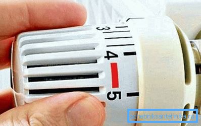 Ruotare la valvola per impostare la temperatura desiderata Ruotare la valvola per impostare la temperatura desiderata