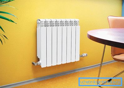 Radiatori di riscaldamento opportunamente selezionati nell'appartamento sono in grado di decorare l'interno. Radiatori di riscaldamento opportunamente selezionati nell'appartamento sono in grado di decorare l'interno.
