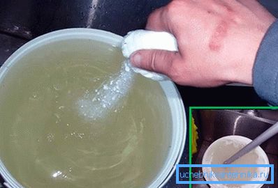 Preparazione della miscela per il pozzo nero Preparazione della miscela per il pozzo nero