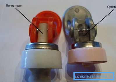 Esempio di due gru con diverse aste di spinta Esempio di due gru con diverse aste di spinta