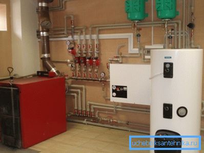 Un esempio di utilizzo simultaneo di tutte le fonti di energia Un esempio di utilizzo simultaneo di tutte le fonti di energia