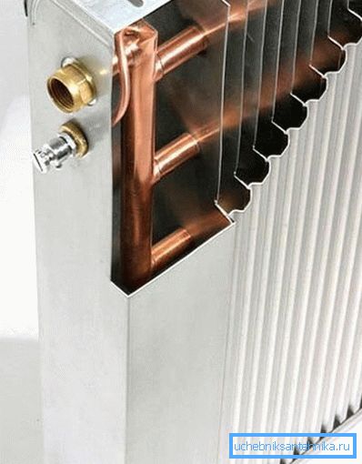 Un esempio di una combinazione di rame e alluminio Un esempio di una combinazione di rame e alluminio