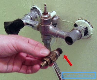 Un esempio di un punto in cui sono installati i sigilli Un esempio di un punto in cui sono installati i sigilli