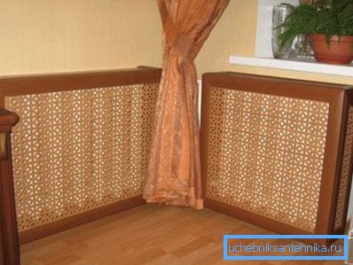 Un esempio di come decorare radiatori e tubi riscaldanti Un esempio di come decorare radiatori e tubi riscaldanti