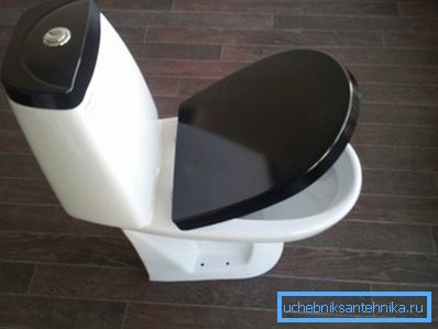 Un esempio di una riuscita combinazione di bianco e nero Un esempio di una riuscita combinazione di bianco e nero