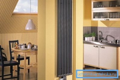 Esempio di batteria verticale Esempio di batteria verticale