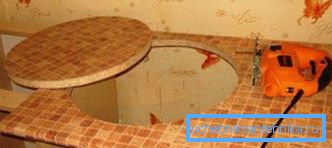 Un esempio di taglio nel piano del tavolo.