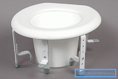 Set da toilette con regolazione in altezza Set da toilette con regolazione in altezza