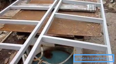 Tubo profilato: il materiale perfetto per la produzione di scale Tubo profilato: il materiale perfetto per la produzione di scale