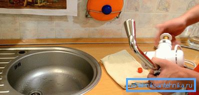 Il processo di installazione di tali prodotti non è praticamente diverso dall'installazione di un normale mixer, ma richiede il rispetto di determinate regole Il processo di installazione di tali prodotti non è praticamente diverso dall'installazione di un normale mixer, ma richiede il rispetto di determinate regole