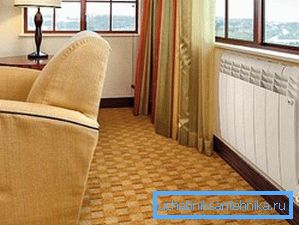 Radiatori bimetallici - la sezione alta 570 mm può essere utilizzata sui logge Radiatori bimetallici - la sezione alta 570 mm può essere utilizzata sui logge