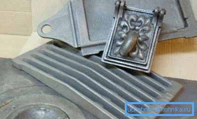 Vari prodotti in metallo che vengono utilizzati nella fabbricazione di tali strutture Vari prodotti in metallo che vengono utilizzati nella fabbricazione di tali strutture