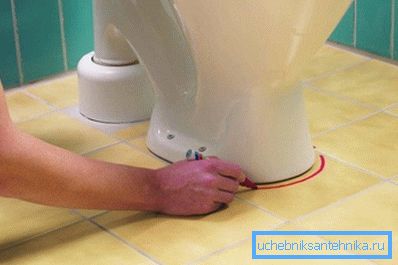 Marcare il pavimento sotto la suola Marcare il pavimento sotto la suola