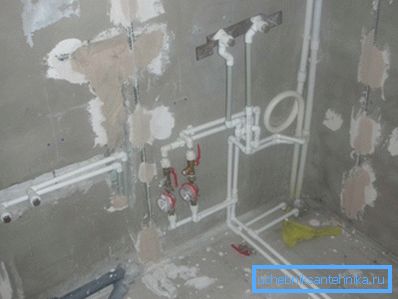 Tubazioni in polipropilene in bagno Tubazioni in polipropilene in bagno