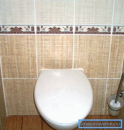 Le dimensioni reali della toilette sono notevolmente diminuite dopo l'installazione di una toilette sospesa. Le dimensioni reali della toilette sono notevolmente diminuite dopo l'installazione di una toilette sospesa.