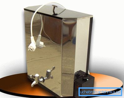 Lavamano per dare con il riscaldamento da un acciaio inossidabile (fabbrica) Lavamano per dare con il riscaldamento da un acciaio inossidabile (fabbrica)