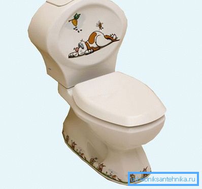 Con l'aiuto di un bagno per bambini, è possibile dotare un bagno separato per le generazioni più giovani Con l'aiuto di un bagno per bambini, è possibile dotare un bagno separato per le generazioni più giovani
