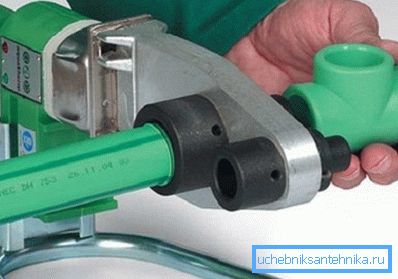 Impianto idraulico in plastica autosaldante Impianto idraulico in plastica autosaldante