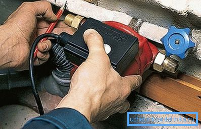 L'opzione più semplice è una pompa singola, installata direttamente dietro il rubinetto di ingresso L'opzione più semplice è una pompa singola, installata direttamente dietro il rubinetto di ingresso