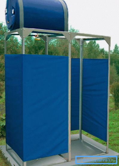 Doccia combinata per dare dagli angoli in metallo Doccia combinata per dare dagli angoli in metallo