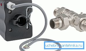 Il servo può essere acquistato separatamente dalla gru Il servo può essere acquistato separatamente dalla gru