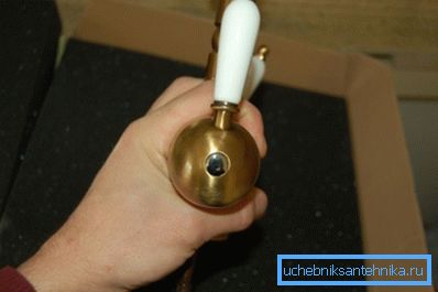 Ora gli interruttori di sughero si possono trovare in sanitari retrò stilizzati. Ora gli interruttori di sughero si possono trovare in sanitari retrò stilizzati.