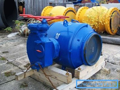 La valvola a sfera DN1000 RU25 è realizzata in alloggiamento interamente saldato. La valvola a sfera DN1000 RU25 è realizzata in alloggiamento interamente saldato.
