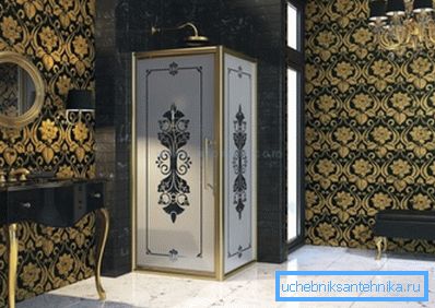 Doccia di lusso in bronzo per gli interni più sofisticati Doccia di lusso in bronzo per gli interni più sofisticati