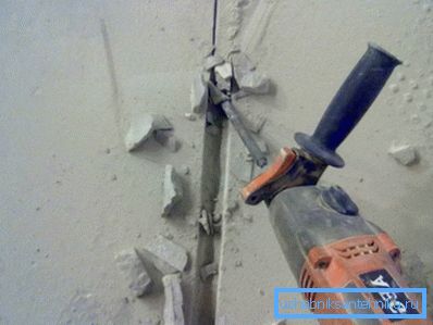 Strobleniye sotto tubi - processo laborioso Strobleniye sotto tubi - processo laborioso