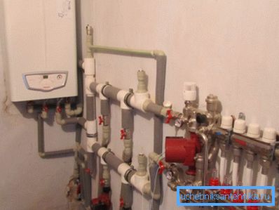 Il sistema di riscaldamento individuale è molto più efficiente. Il sistema di riscaldamento individuale è molto più efficiente.