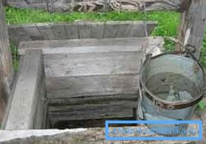 Un pozzo all'interno del pozzo si propone semplicemente come la continuazione di un tentativo di fornire in modo affidabile il sito con l'acqua. Un pozzo all'interno del pozzo si propone semplicemente come la continuazione di un tentativo di fornire in modo affidabile il sito con l'acqua.