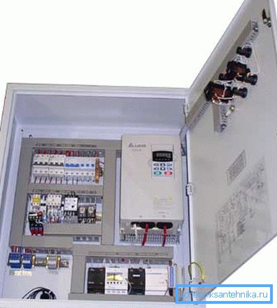 Automazione moderna per pompe sommerse e pozzo Automazione moderna per pompe sommerse e pozzo