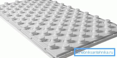 Speciali tappetini termoisolanti faciliteranno l'installazione dei tubi Speciali tappetini termoisolanti faciliteranno l'installazione dei tubi
