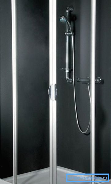 Box doccia standard con porte scorrevoli