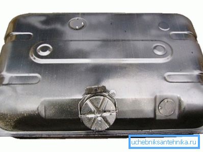 Il vecchio serbatoio del carburante va bene Il vecchio serbatoio del carburante va bene