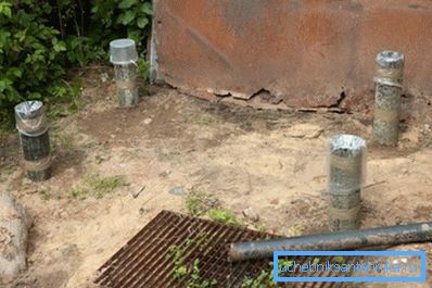 Pali per costruzione. Pali per costruzione.