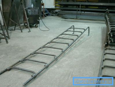 Scale metalliche saldate per pozzi di fogna Scale metalliche saldate per pozzi di fogna