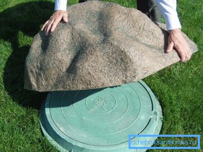 Tali prodotti sono una spettacolare imitazione di vero granito o arenaria, ma all'interno sono vuoti. Tali prodotti sono una spettacolare imitazione di vero granito o arenaria, ma all'interno sono vuoti.