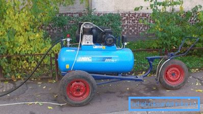 Tale lavoro viene svolto in un giorno utilizzando un compressore speciale in grado di lavare il riser anche in un edificio di nove piani. Tale lavoro viene svolto in un giorno utilizzando un compressore speciale in grado di lavare il riser anche in un edificio di nove piani.