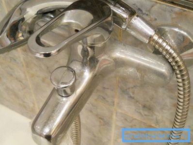Ora come sistemare l'interruttore del mixer in bagno. Ora come sistemare l'interruttore del mixer in bagno.