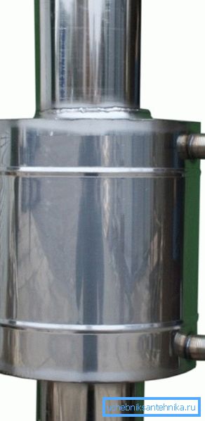 Lo scambiatore di calore su un tubo a strato singolo.