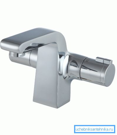 Modello tipico per il lavandino Modello tipico per il lavandino