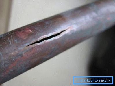 Pipe crack Pipe crack