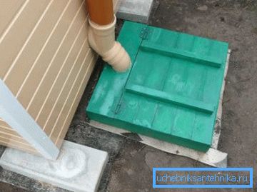 Tubo per la ventilazione del pozzo nero Tubo per la ventilazione del pozzo nero