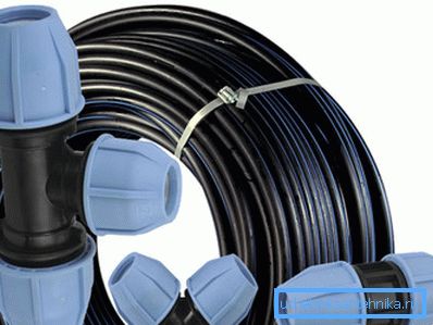 Tubi per sistema di alimentazione idrica estiva PND con raccordi a compressione Tubi per sistema di alimentazione idrica estiva PND con raccordi a compressione
