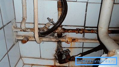 2763 Tubi prima dello smontaggio