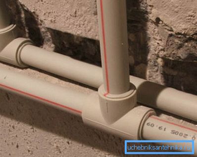 Impariamo a raccogliere la pipeline dal polipropilene. Impariamo a raccogliere la pipeline dal polipropilene.